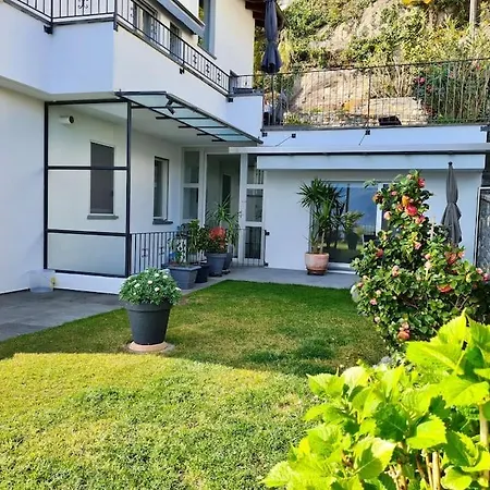 Guest house Con Bagno Privato E Giardino *